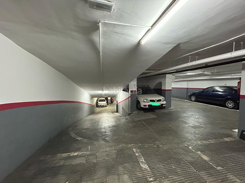 Foto 8a57b25e-34ae-4a7a-9281-b6c68fe94662. Autoparkplatz in Collblanc Hospitalet de Llobregat (L´)