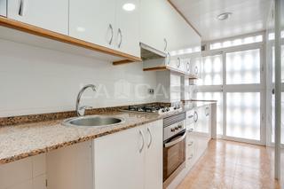 Pis a Provençals del Poblenou. Piso carrer del paraguai, barcelona