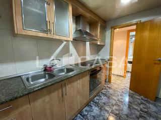 Pis a Singuerlín. Piso avinguda de lanselm de riu, santa coloma de gramenet