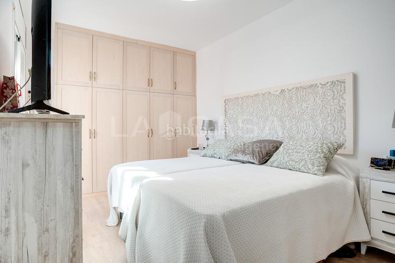 Foto d3ad1572-2da9-40b8-a409-b15c9c4fc557. Piano terra con parcheggio piscina in Canovelles