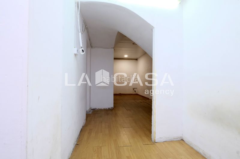 Foto 95eaa19b-7d95-475a-aada-885c58e16c3a. Local comercial a Vilapicina - Torre Llobeta Barcelona