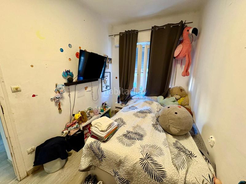 Foto 868afbe3-8f38-4a4a-a00b-4a0b4073de3e. Piso  carrer de violant dhongria reina daragó, en Barcelona