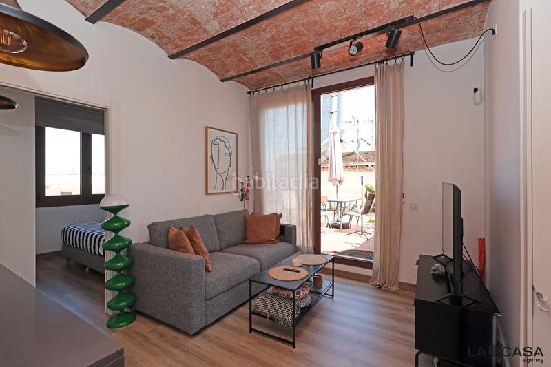 Foto 33713499-66ca-4d94-9a7b-d45713689a62. Attique dans Sant Antoni Barcelona