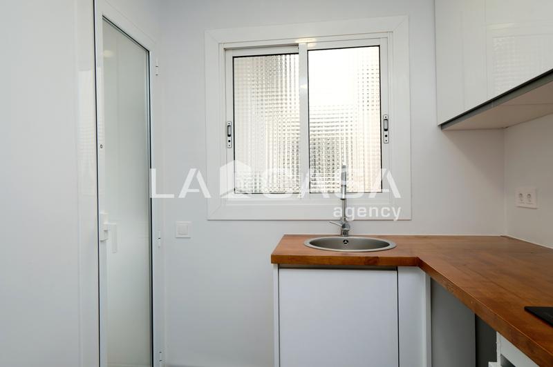 Foto 6f19bc64-a466-474e-ae2c-ae2fa068f67d. Piso  carrer del baró desponellà, en Vilapicina - Torre Llobeta Barcelona