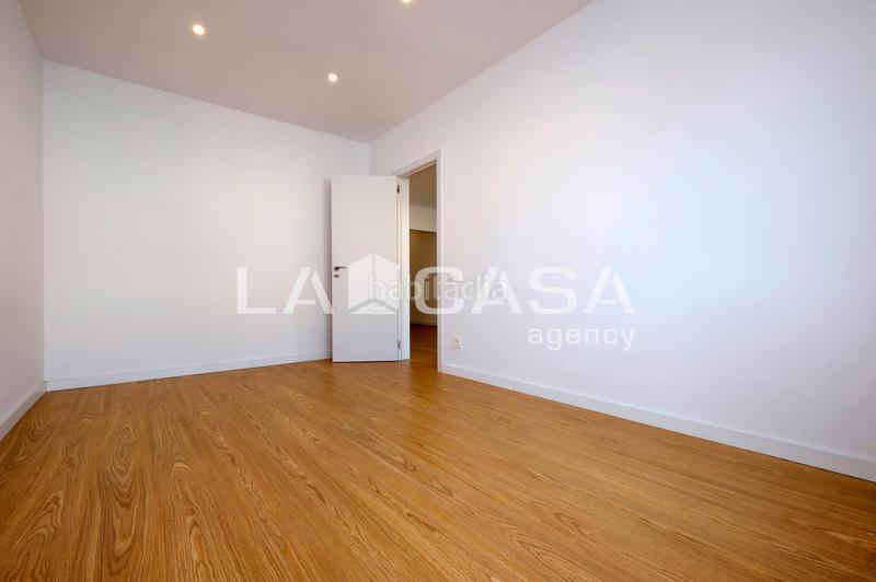 Foto bbed8776-7038-48ef-b214-0a90f16a9fd9. Piso  carrer del baró desponellà, en Vilapicina - Torre Llobeta Barcelona