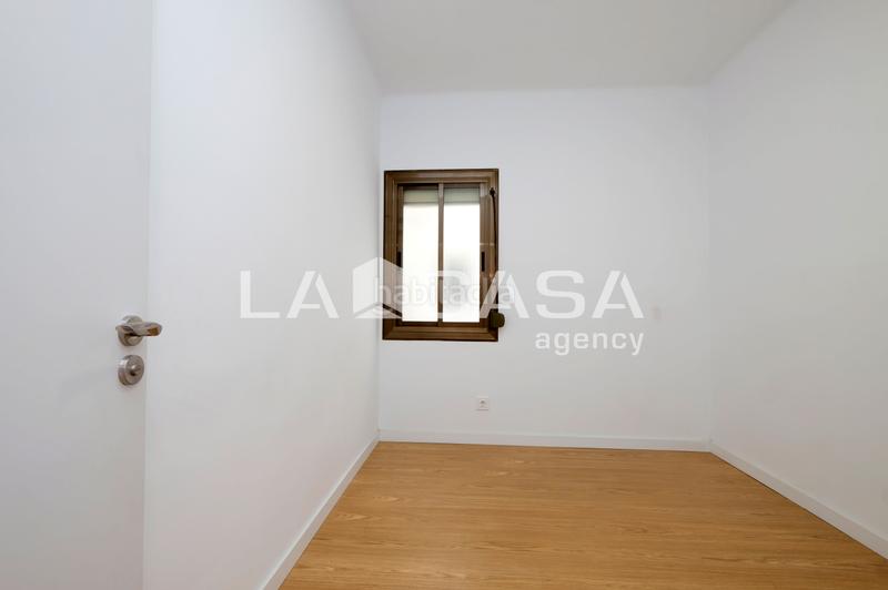 Foto bfed1df9-7f4a-4300-966f-1f44c1783a27. Piso  carrer del baró desponellà, en Vilapicina - Torre Llobeta Barcelona