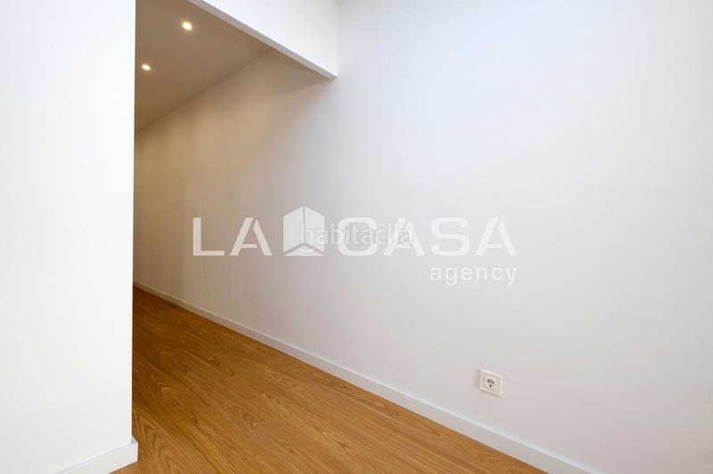 Foto ff94520a-6eaa-4631-9357-c2c0d7b226de. Piso  carrer del baró desponellà, en Vilapicina - Torre Llobeta Barcelona