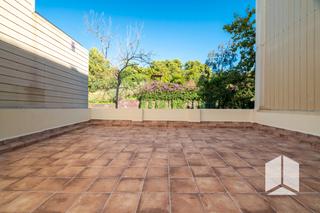 Maison  Carrer frederic mistral. Casa carrer frederic mistral, sant boi de llobregat