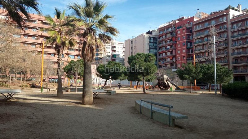 Foto bee4f26c-3d8b-43fa-8fcf-5ca22c495fa9. Business premise in Sagrada Família Barcelona