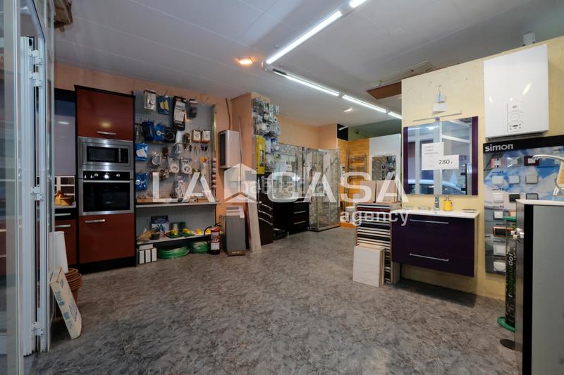 Foto a55e66f6-76cf-4d25-ad01-51fa3c111e49. Local commercial dans Porta Barcelona