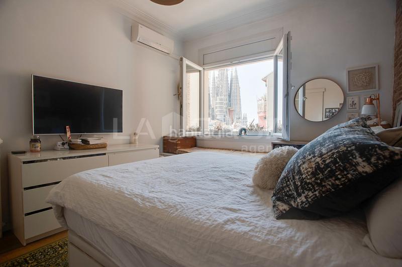 Foto 41908d36-b0fd-49ac-8bc3-3fff652fe1a8. Attico con riscaldamento in Sagrada Família Barcelona