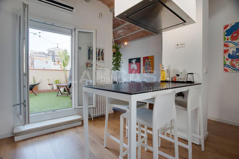 Foto 9226e207-bc24-4f18-a1b5-86dd4489cdf3. Attico con riscaldamento in Sagrada Família Barcelona