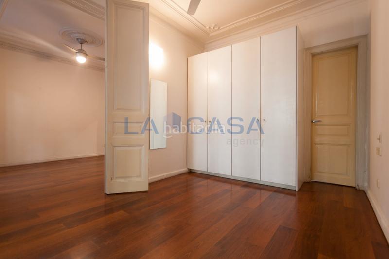 Foto a9e89c9c-be9a-48b0-baf3-72fb557110a8. Flat with heating in Dreta de l´Eixample Barcelona