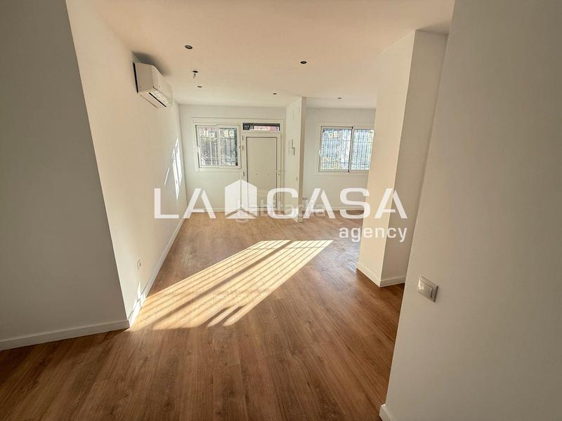 Foto 0d4a1b61-3f2d-41fb-9c15-4872c2eada42. Piano terra con riscaldamento in Canovelles