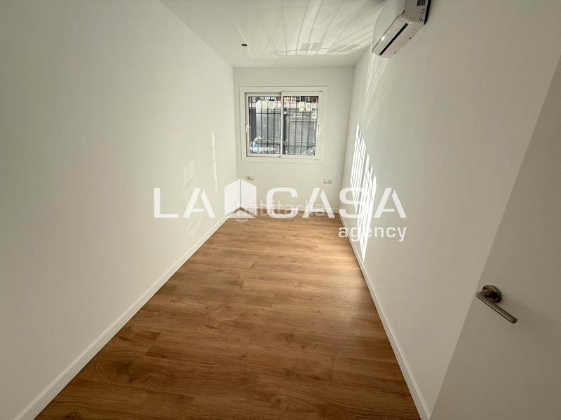 Foto 6581e344-322d-4441-b2cc-f22377cb0cf1. Piano terra con riscaldamento in Canovelles