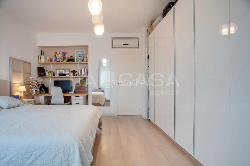 Foto 5c5b7c2a-be87-4d99-b32b-3e29f6abeba1. Àtic a Dreta de l´Eixample Barcelona