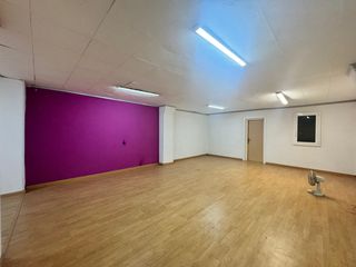 Local Comercial  Carrer campoamor. Local comercial carrer campoamor, lhospitalet de llobregat
