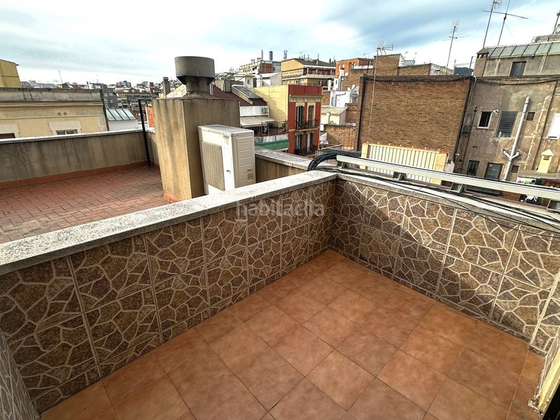 Foto 3f4112f9-edb9-4d9a-a5c1-acb7b329feeb. Pis amb calefacció aparcament a Sants-Badal Barcelona