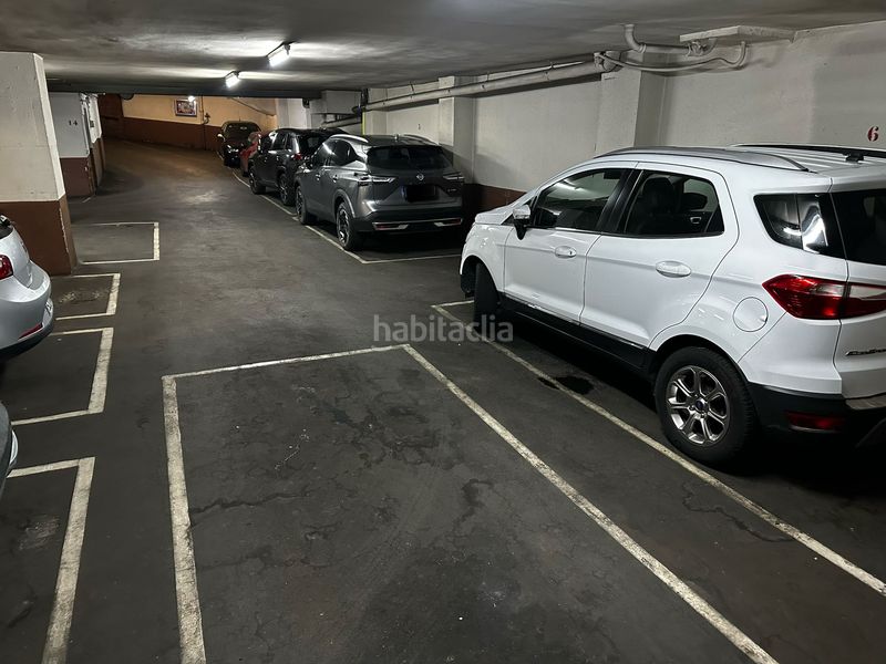 Foto 812dcbfb-0ae9-44a3-9a5e-d2df0a5fed48. Pis amb calefacció aparcament a Sants-Badal Barcelona
