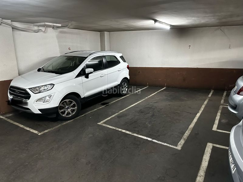 Foto ce0736ac-930e-4b0f-be05-721dd1ae1802. Pis amb calefacció aparcament a Sants-Badal Barcelona