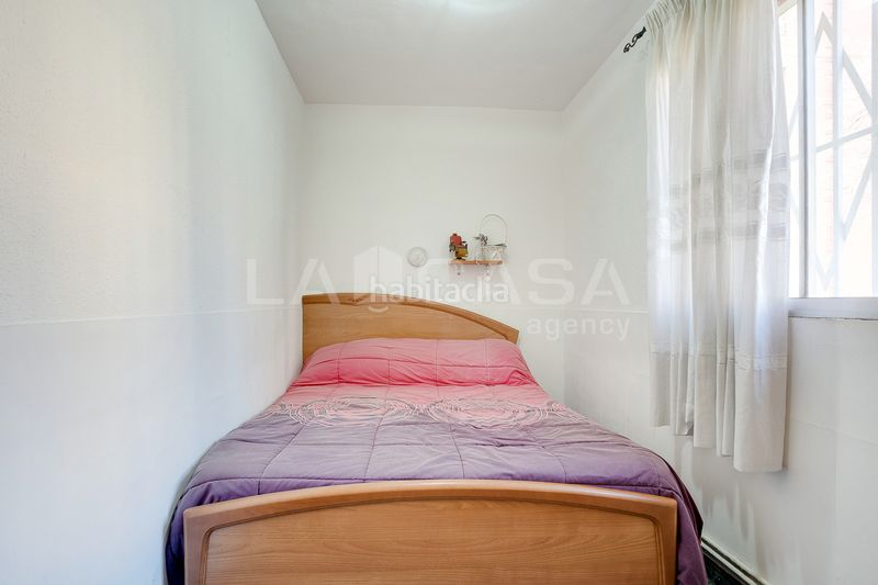 Foto 1d2dbb4e-0a3c-40e4-9336-db2b6b209e24. Pis a La Verneda - La Pau Barcelona