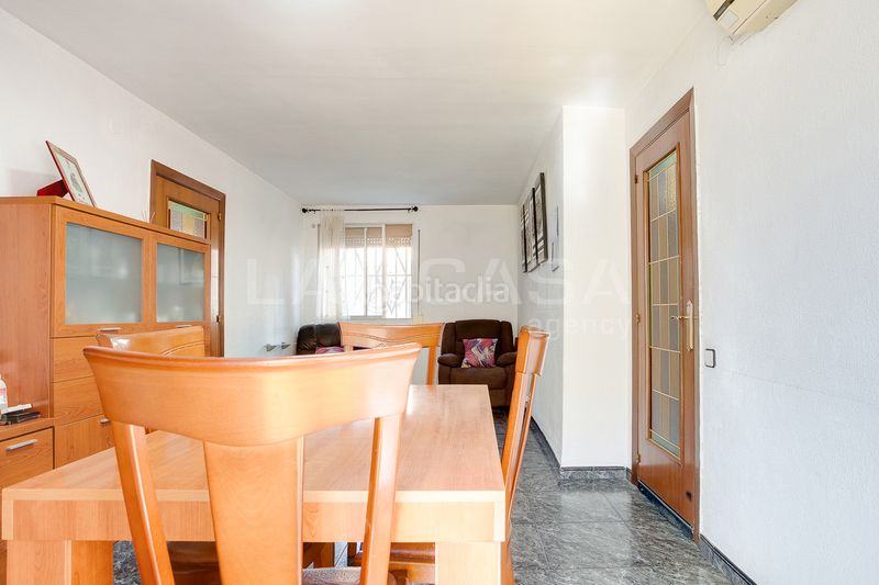 Foto 62bbe1be-0080-4ebe-bc6f-055024a46809. Pis a La Verneda - La Pau Barcelona