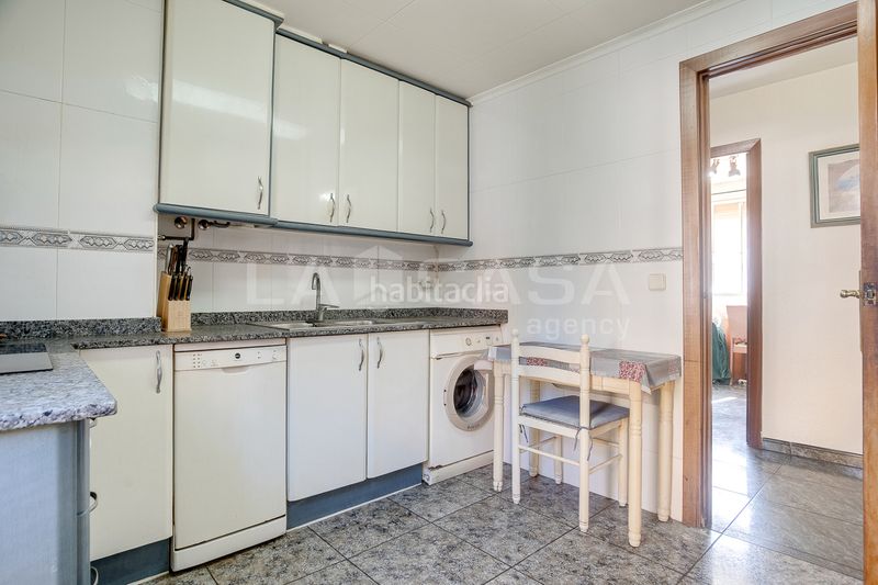 Foto 69fee872-ff59-45a8-b8af-039a34b092de. Pis a La Verneda - La Pau Barcelona