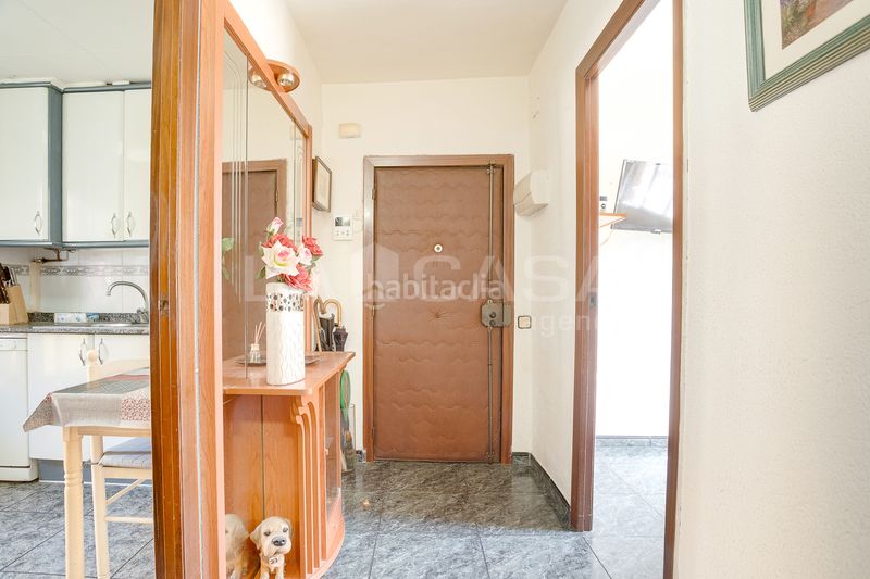 Foto cad48df5-5653-4b36-a377-c72c9561b0d9. Pis a La Verneda - La Pau Barcelona