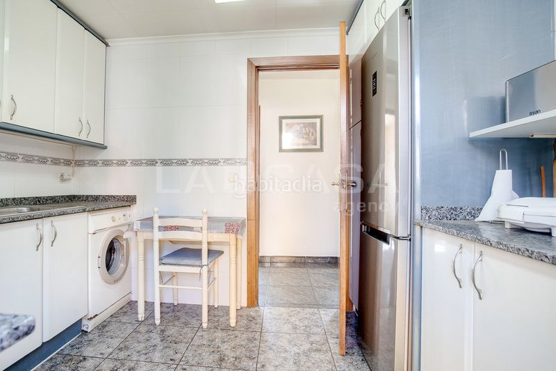 Foto d0514346-7a12-4759-a485-1e9eba3c0ad6. Pis a La Verneda - La Pau Barcelona