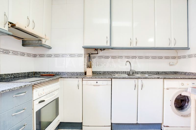 Foto f125b74e-0c8e-427c-bead-52cbb6f604c1. Pis a La Verneda - La Pau Barcelona