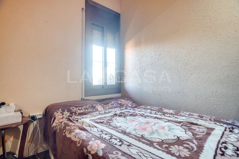 Foto 00f559da-2c42-4537-9ba9-455e48ceb8f3. Pis a La Verneda - La Pau Barcelona