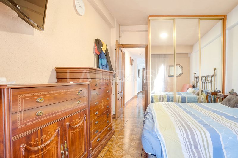 Foto ec09f41f-d1bf-4aa4-81f4-e239cdc0d423. Pis a La Verneda - La Pau Barcelona