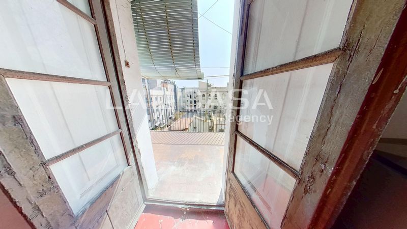 Foto 9a844ec2-5344-4795-b0a6-143d2824813f. Àtic a Raval Barcelona