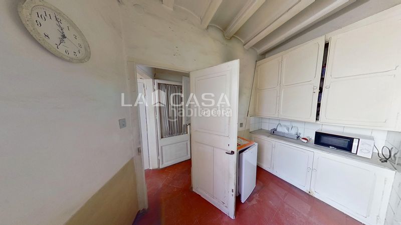 Foto d22e7eea-93d6-4b9e-a89d-506781c571f2. Àtic a Raval Barcelona