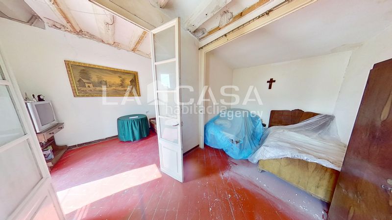 Foto e9f19a9a-cafd-4819-abd7-27b073882bb7. Àtic a Raval Barcelona
