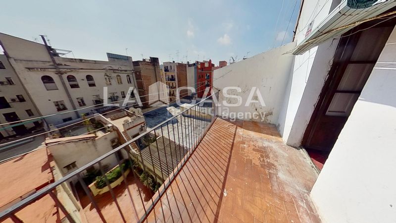 Foto f5b43810-2027-4c1a-859e-ca2bbd610427. Àtic a Raval Barcelona