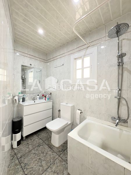 Foto 7509f571-9856-4e9f-8265-af15e109d078. Àtic a Prosperitat Barcelona