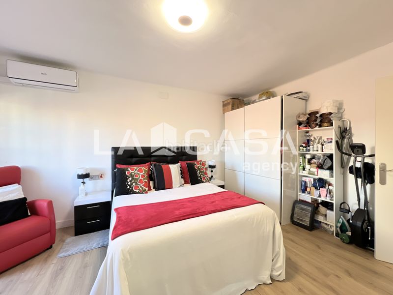 Foto a00987e3-c0ee-41ed-b38c-894579d5c764. Àtic a Prosperitat Barcelona