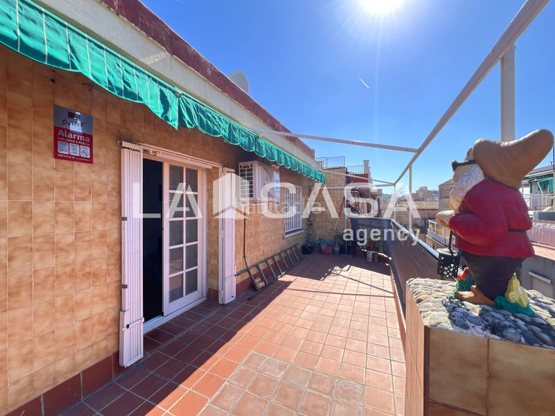 Foto e989c006-c818-47f5-a723-db6cd32a159b. Àtic a Prosperitat Barcelona