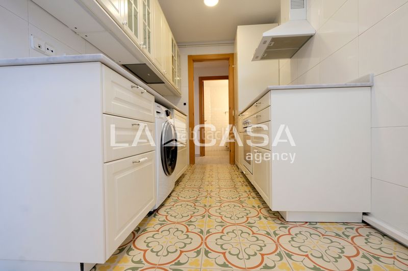 Foto 82c1fb07-5776-4f5e-b8bb-67c765739bf3. Pis a Turó de la Peira Barcelona