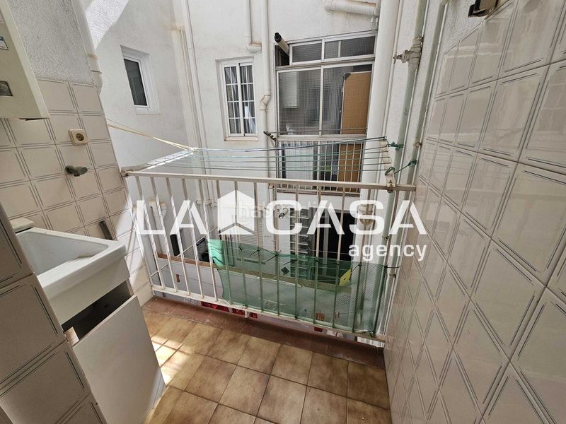 Foto 7a867042-ad43-4778-a4ff-213d8afe54c9. Pis a Prosperitat Barcelona