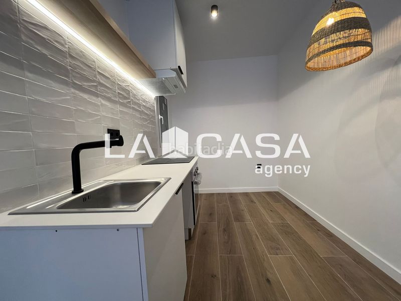 Foto 82f0c572-68a8-4756-b812-fb4952080e38. Pis a Porta Barcelona