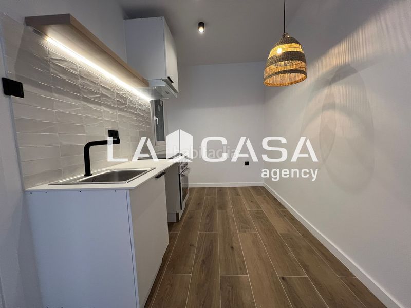 Foto 98327964-3346-4fa9-a150-7eeb1a005dd4. Pis a Porta Barcelona