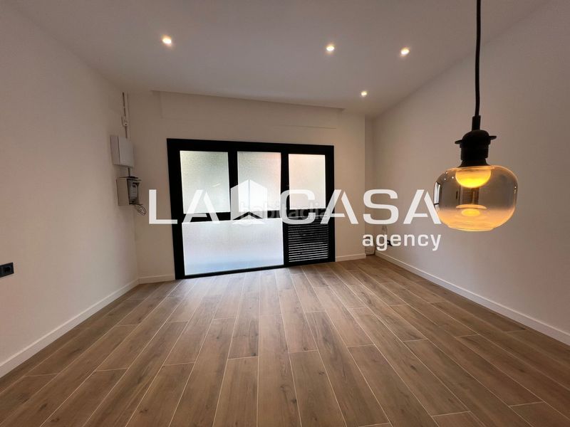 Foto f544a090-367c-4fc8-9d3b-dff2b928d86e. Pis a Porta Barcelona