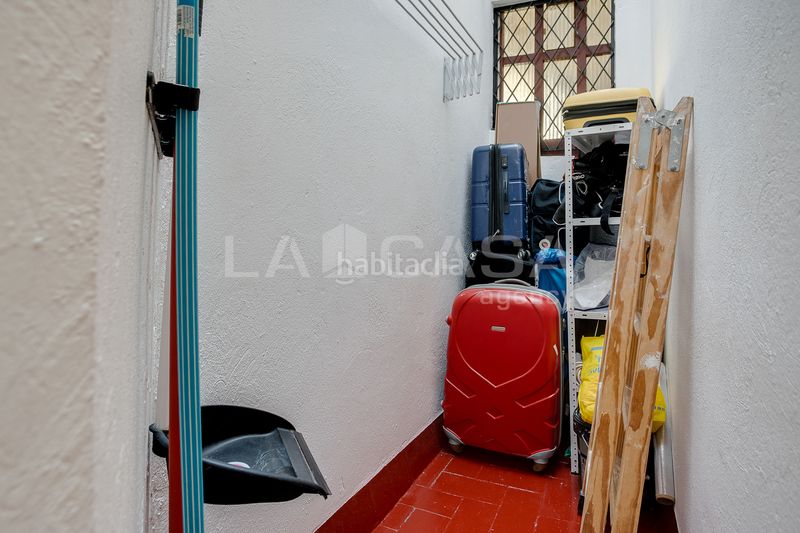Foto f1f01162-1a19-4687-ba6e-277b52ea7c35. Pis a Sants Barcelona