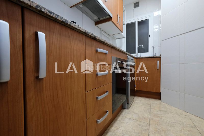 Foto 5f8aea7f-e7f5-45c6-88aa-480d6bdbf682. Pis a Vilapicina - Torre Llobeta Barcelona
