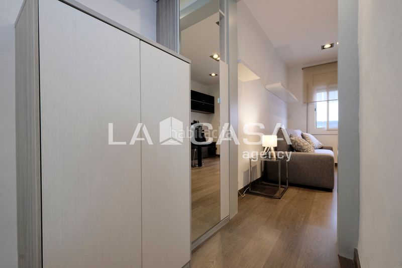 Foto f0e3d795-b068-4d7f-8d65-8ee5d9b65ca9. Pis a Vilapicina - Torre Llobeta Barcelona