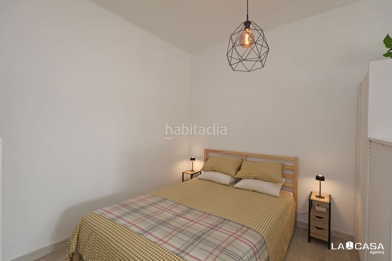 Foto 50a9cb2a-f89a-4bd8-8813-0583ca3e8ed9. Àtic a El Poble Sec - Parc de Montjuïc Barcelona