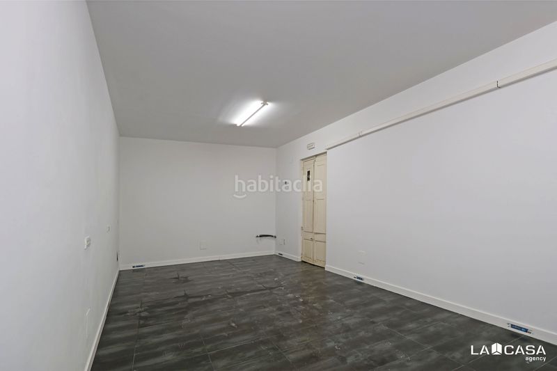Foto d92f2d09-0bee-4b98-b24e-efd1e7f55c7d. Local comercial a St. Pere - Sta. Caterina - El Born Barcelona