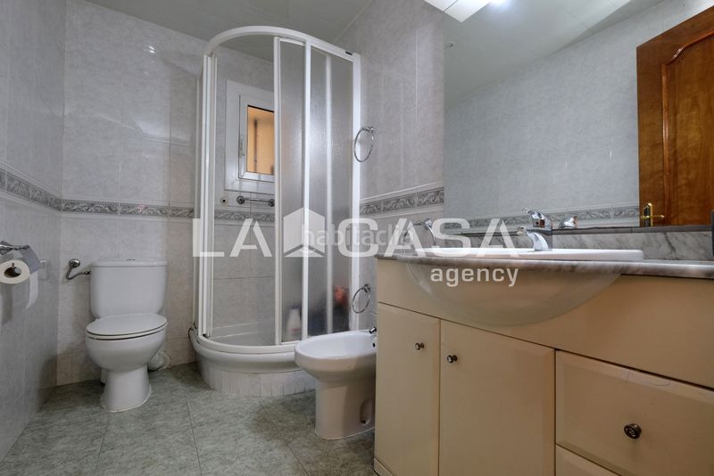 Foto 31bbe856-5a00-4430-bf4a-f89008933887. Pis a Vilapicina - Torre Llobeta Barcelona
